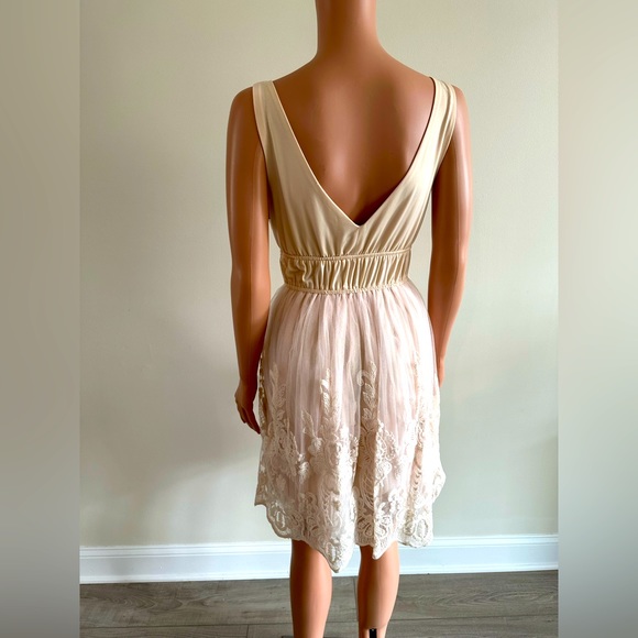 Claire - Picture 3 of 3